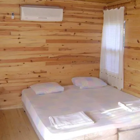 Lodge Acar